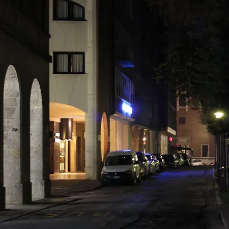 Touring Ferrara