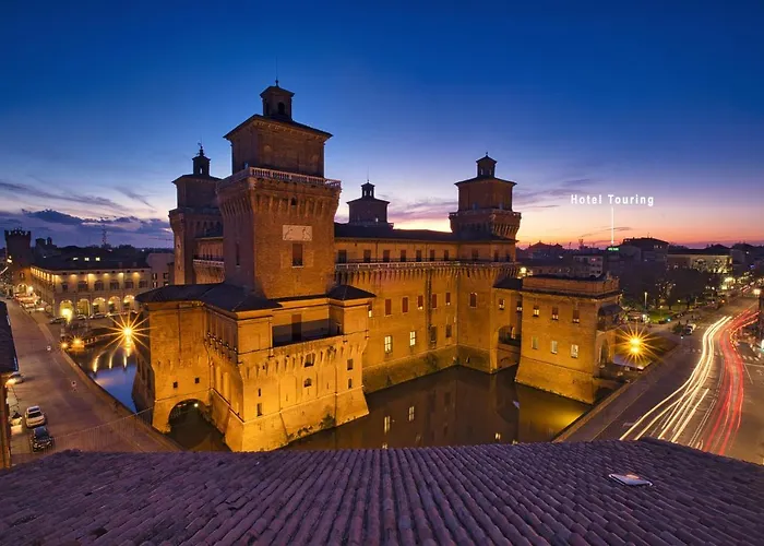 ツーリング 3* フェラーラ