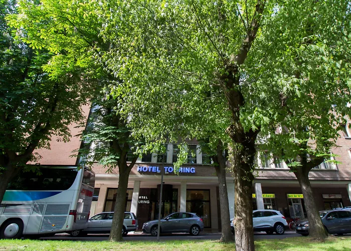 ツーリング フェラーラ